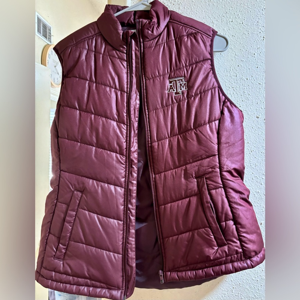 Cutter and buck Texas A&M puffer vest size large